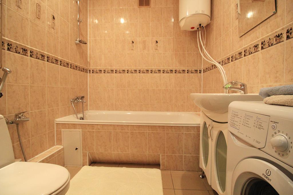 Apartment Poznyaky-Bazhana Kiev Buitenkant foto