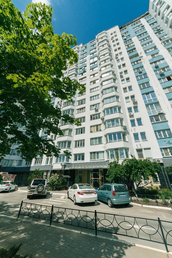 Apartment Poznyaky-Bazhana Kiev Buitenkant foto