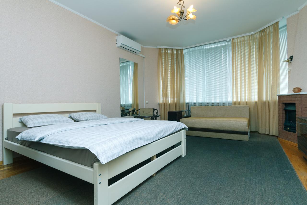 Apartment Poznyaky-Bazhana Kiev Buitenkant foto